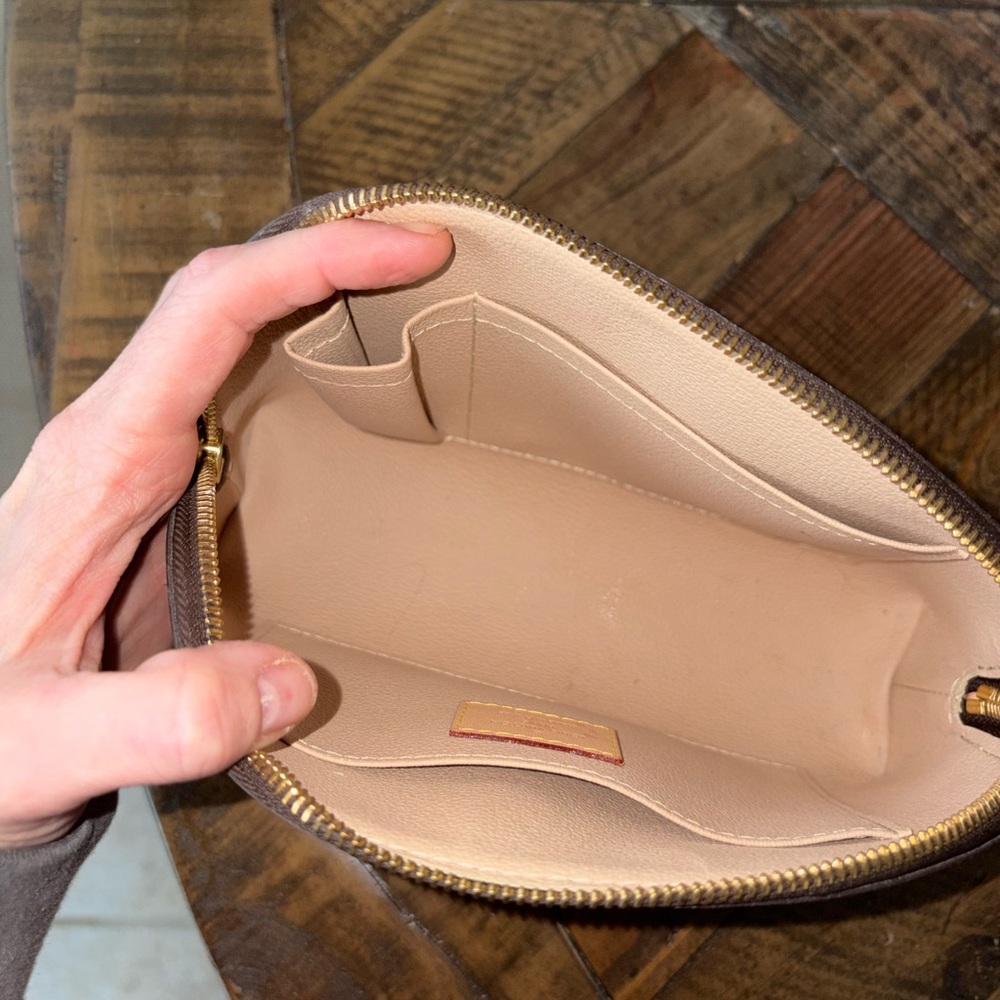 Louis Vuitton Monogram Clutch in Brown and Gold - Picture 7 of 14